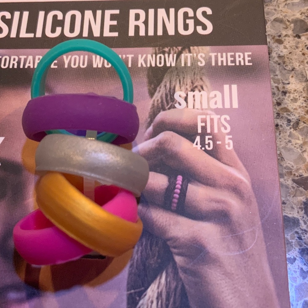New Silicone Rings 5 Pack Small 4.5-5